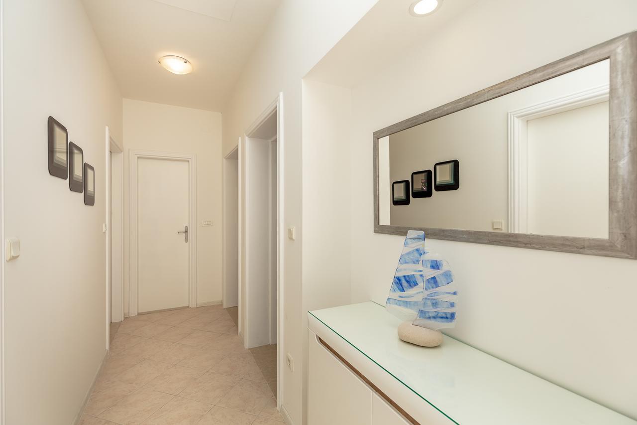 Downtown Serenity House دوبروفينك المظهر الخارجي الصورة